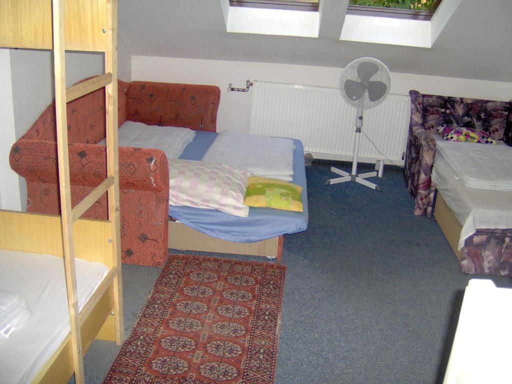 Ifi Hostel Pecs Bilik gambar